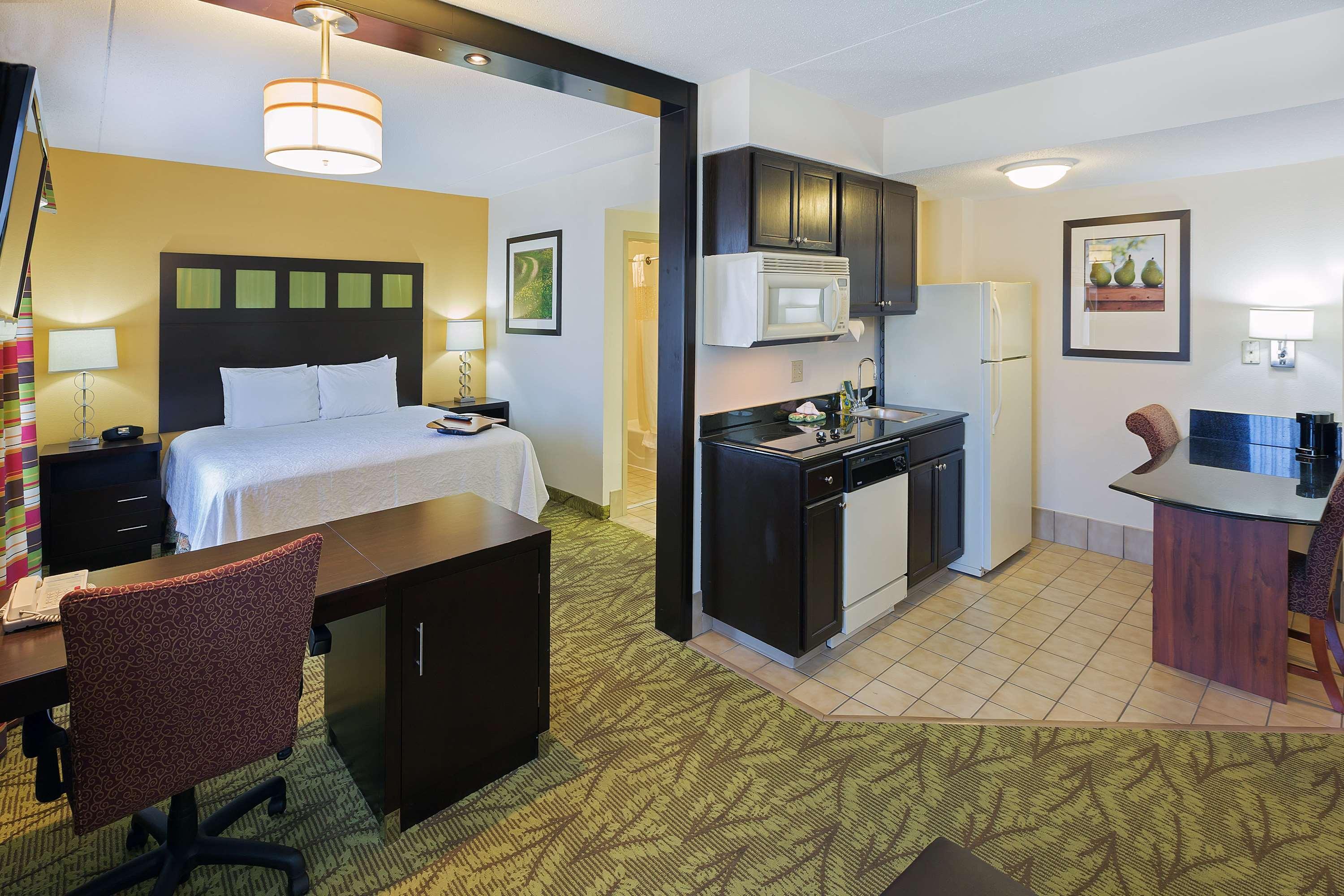 Hampton Inn & Suites Tulsa-Woodland Hills מראה חיצוני תמונה